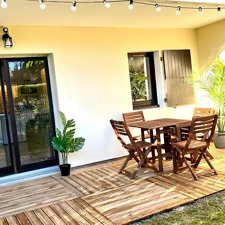 Perle Marine Au Pied De La * Cabourg