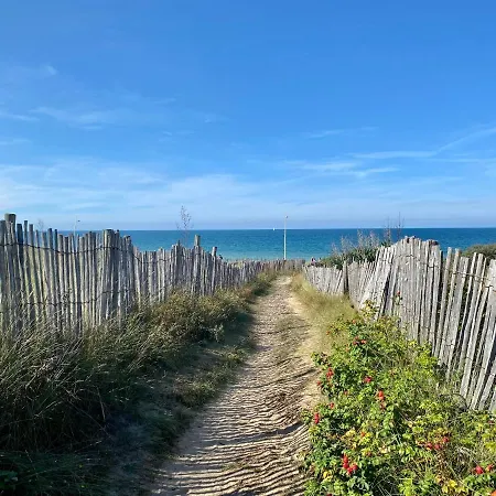 Perle Marine Au Pied De La * Cabourg