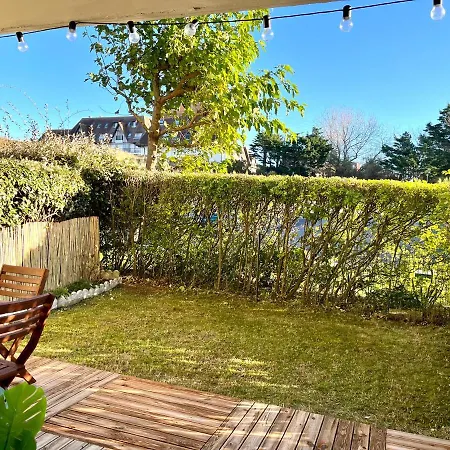 Perle Marine Au Pied De La * Cabourg