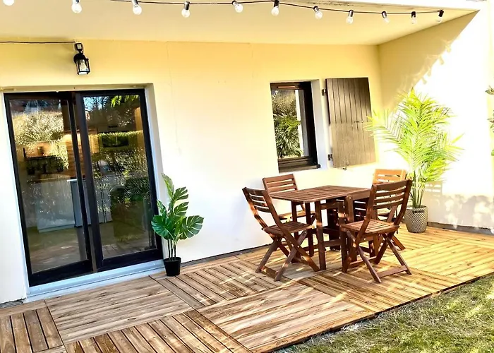 Perle Marine Au Pied De La * Cabourg