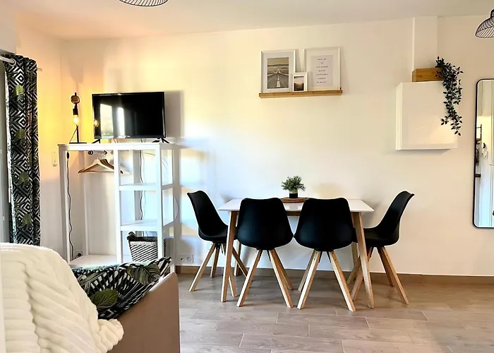 Perle Marine Au Pied De La Apartmán *