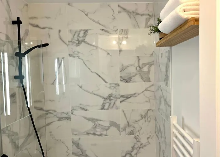 Perle Marine Au Pied De La * Cabourg